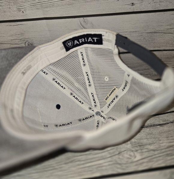 ARIAT Mens Rubber Sunset Shield Patch Adjustable Snapback Baseball Cap, Denim - Picture 6 of 7